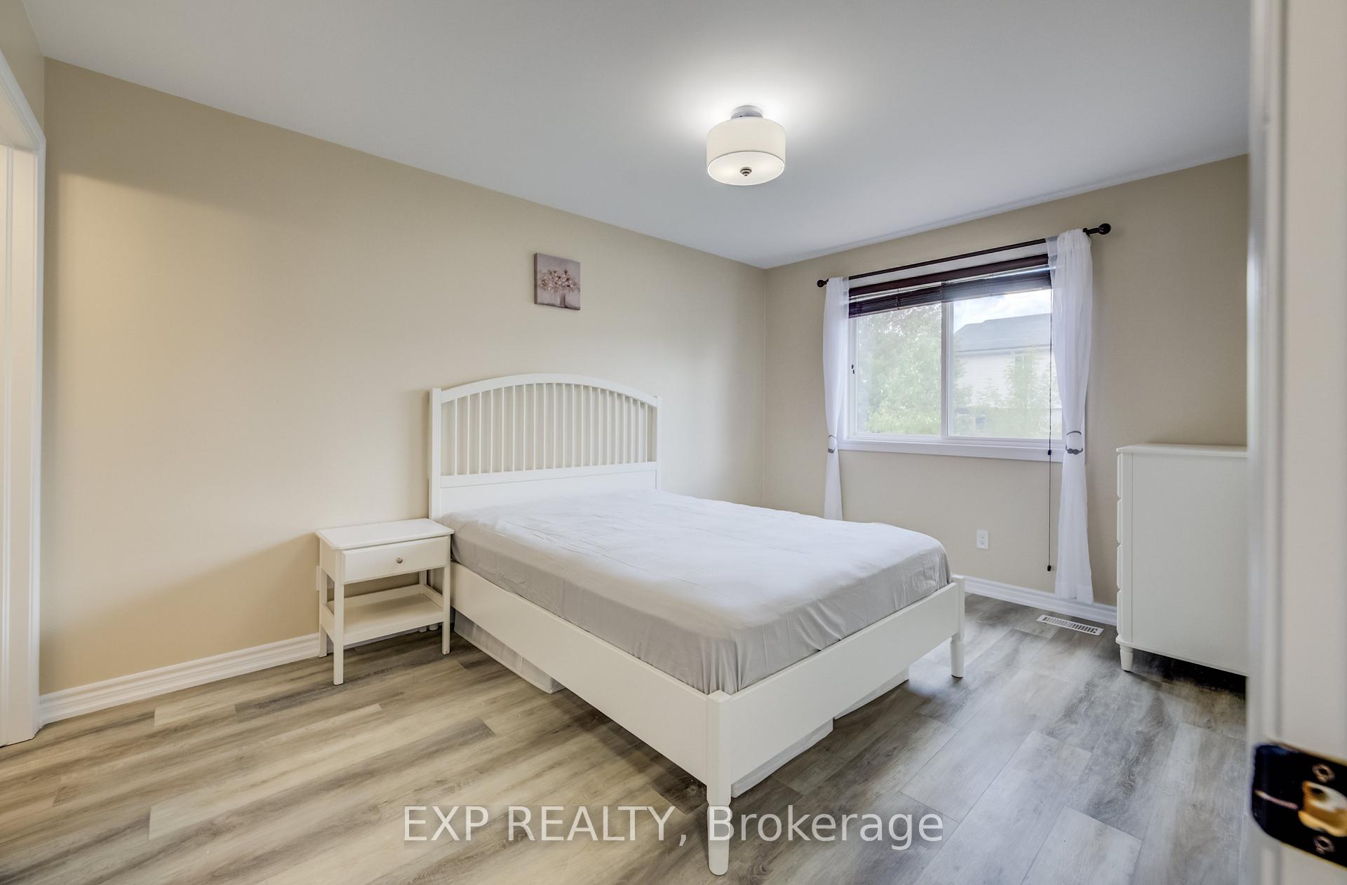 Photo 25 of 117 Sims Estate Drive, Kitchener — HOMEH