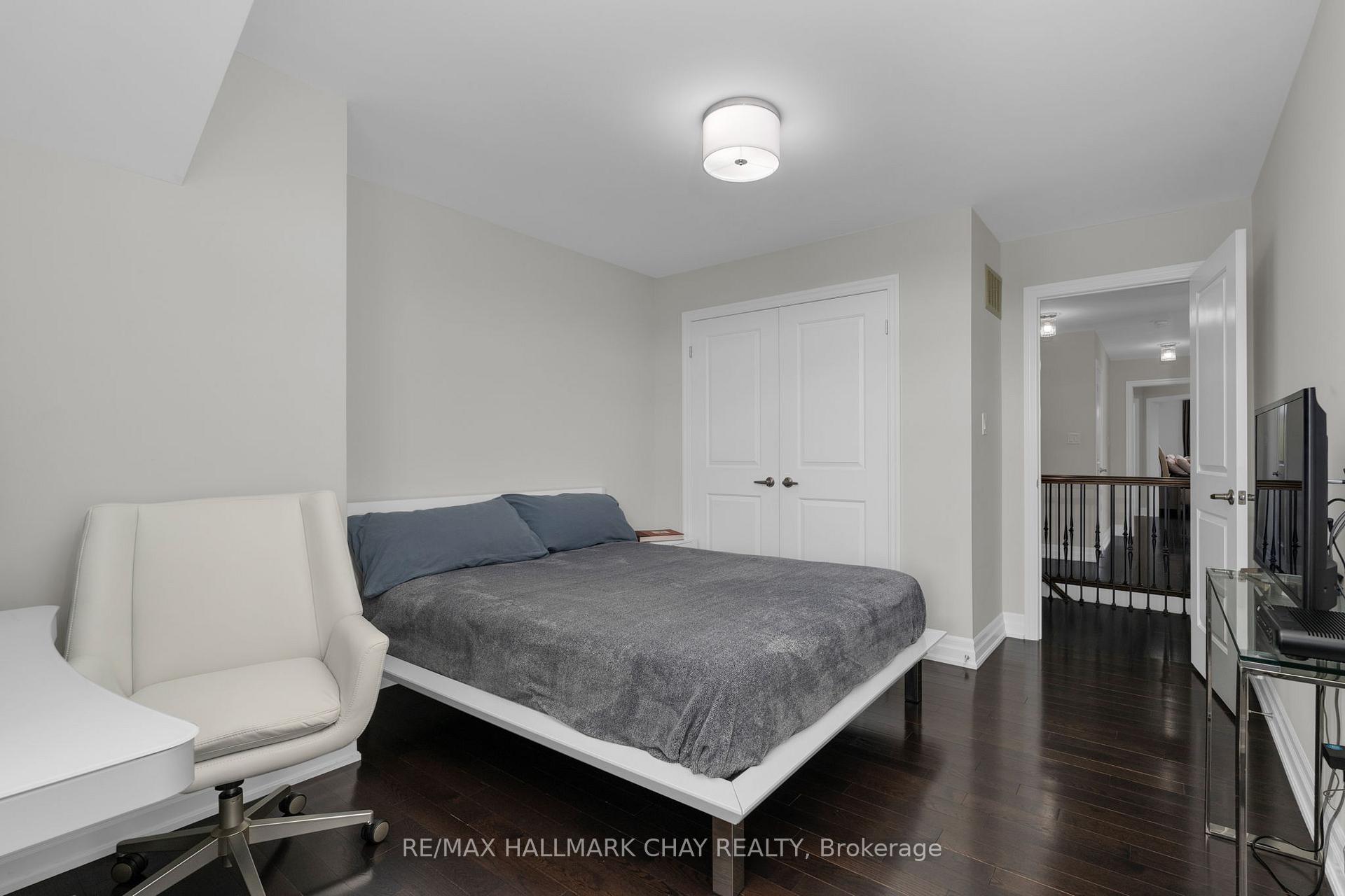 Photo 18 of 2 Bri Way, King, King City — HOMEH