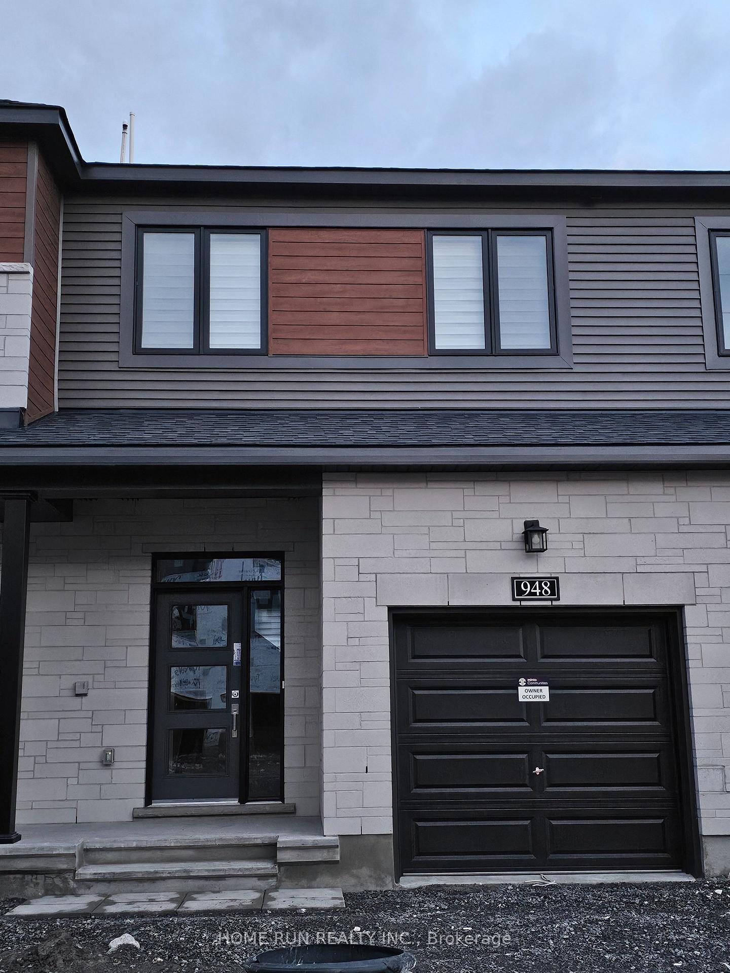 Front of 948 Eileen Vollick Crescent