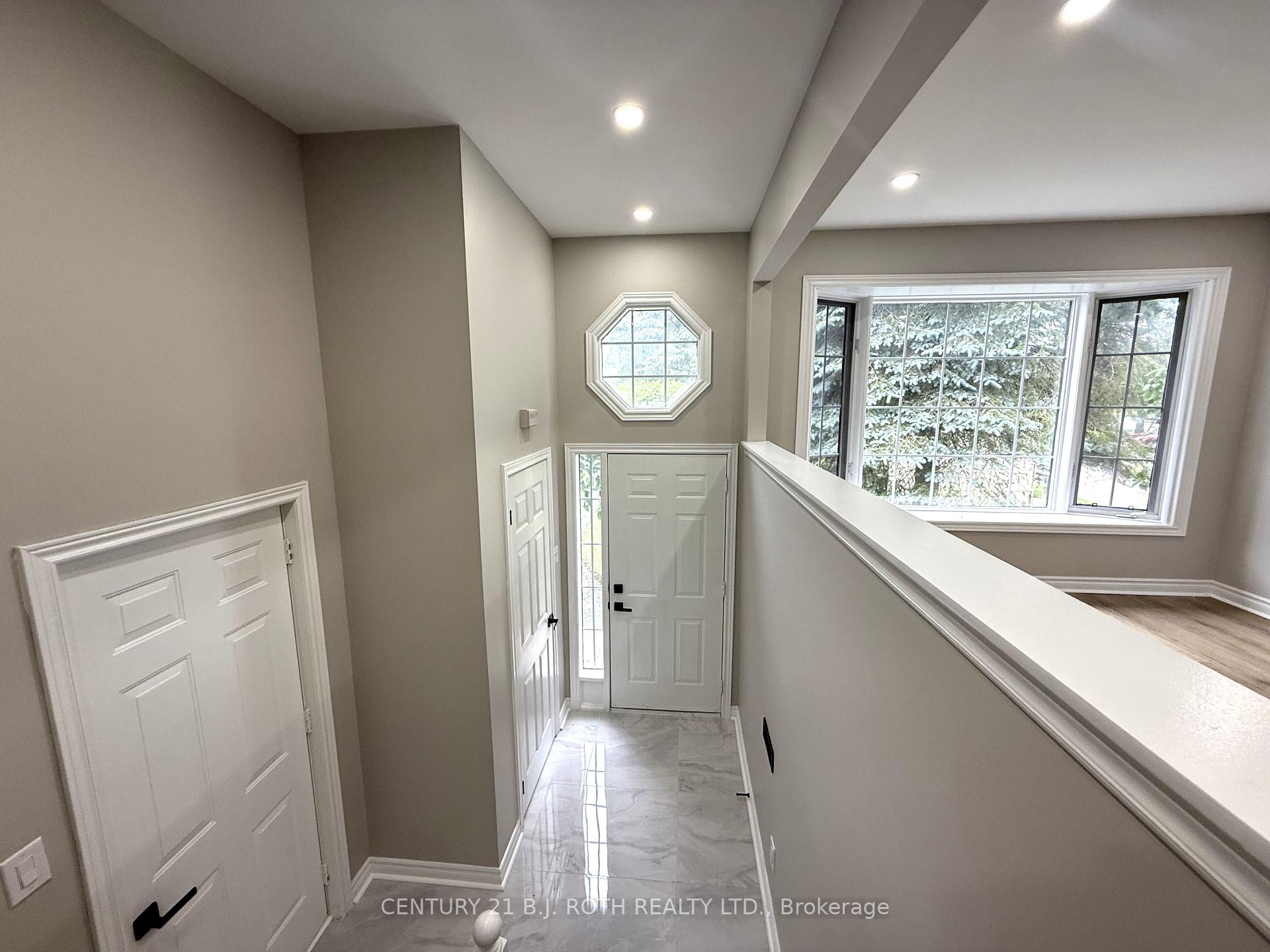 Photo 3 of 2155 Raynor Court, Innisfil, Alcona — HOMEH