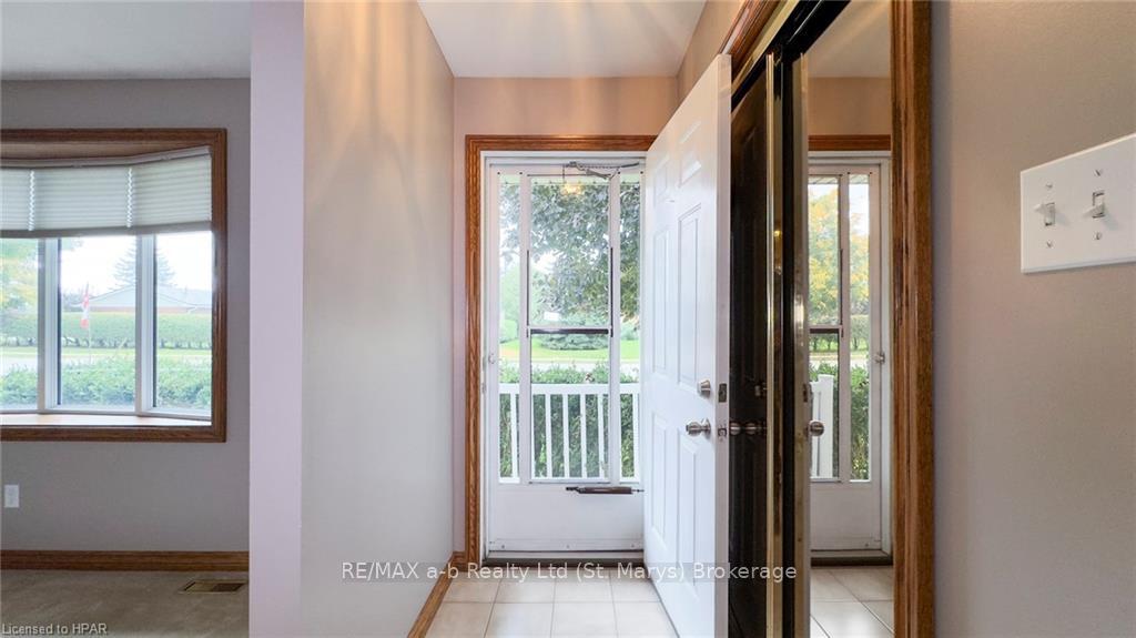 Photo 7 of 110 Kent Avenue, Lucan Biddulph, Lucan — HOMEH