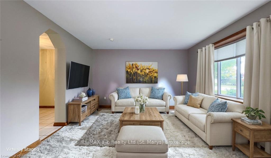 Photo 8 of 110 Kent Avenue, Lucan Biddulph, Lucan — HOMEH