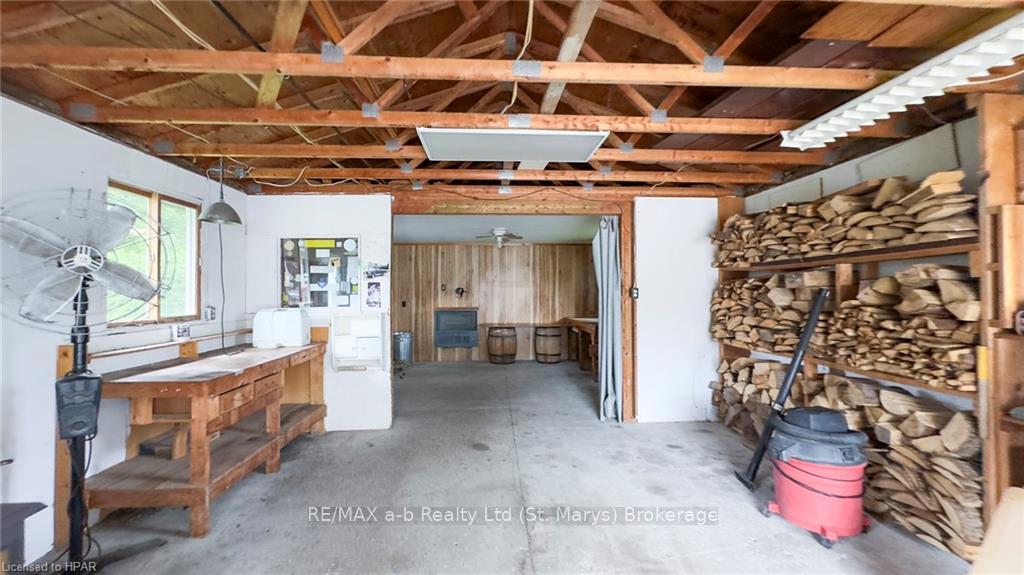 Photo 35 of 110 Kent Avenue, Lucan Biddulph, Lucan — HOMEH