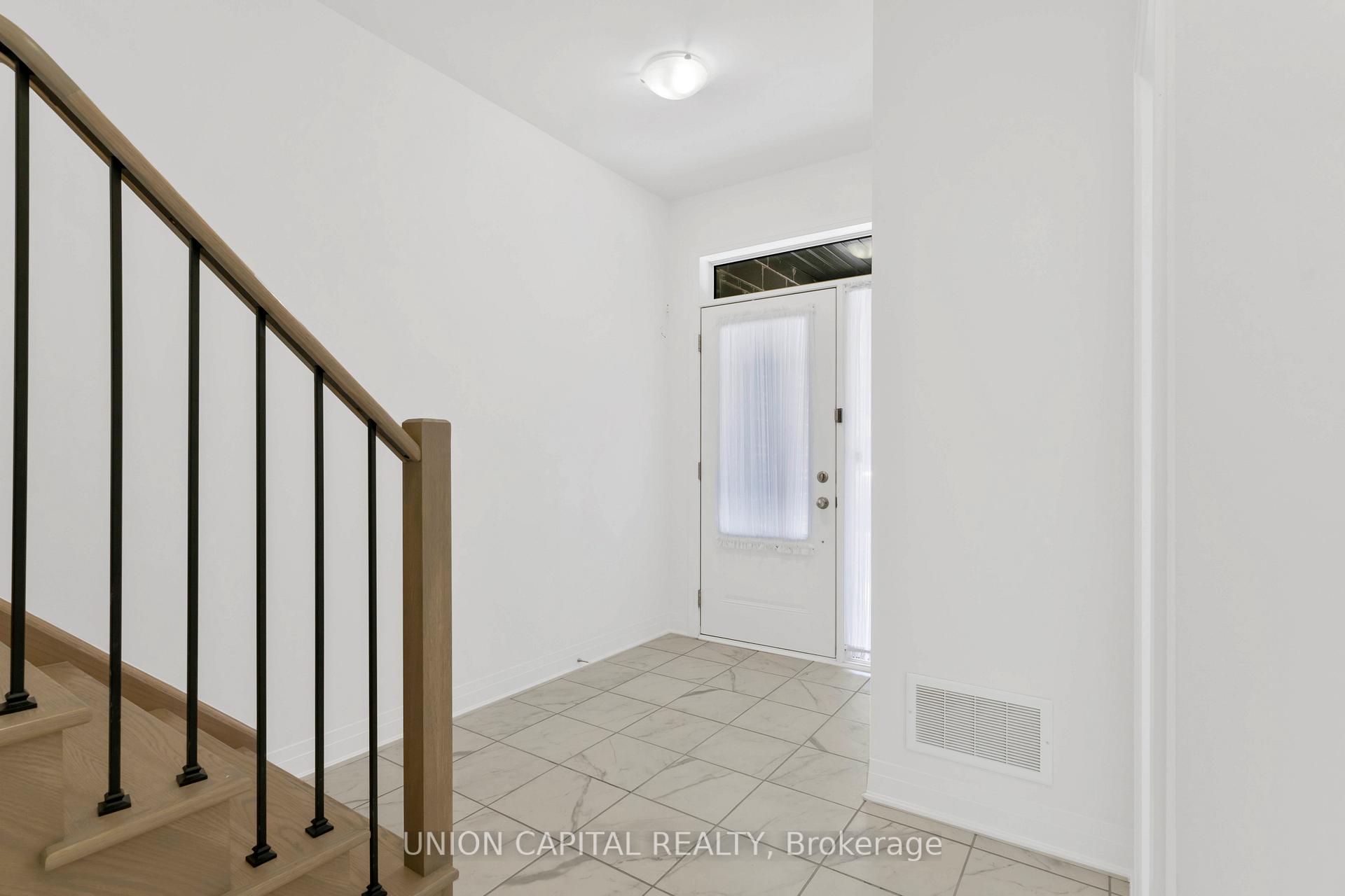 Photo 3 of 59 Carole Bell Way, Markham, Wismer — HOMEH