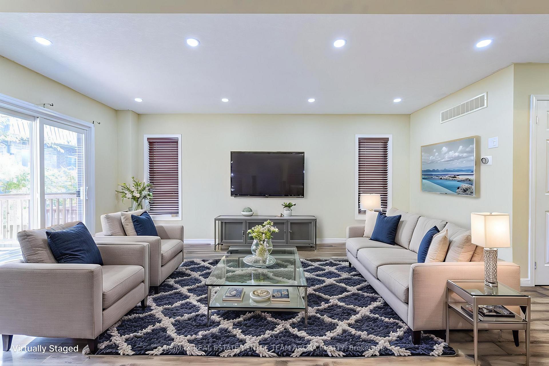 Photo 7 of 164 Windale Crescent, Kitchener, Laurentian Hills — HOMEH