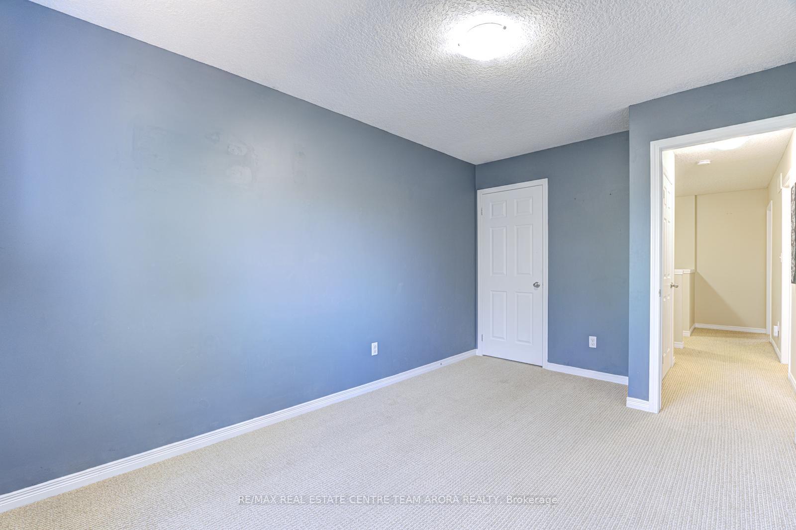 Photo 21 of 164 Windale Crescent, Kitchener, Laurentian Hills — HOMEH