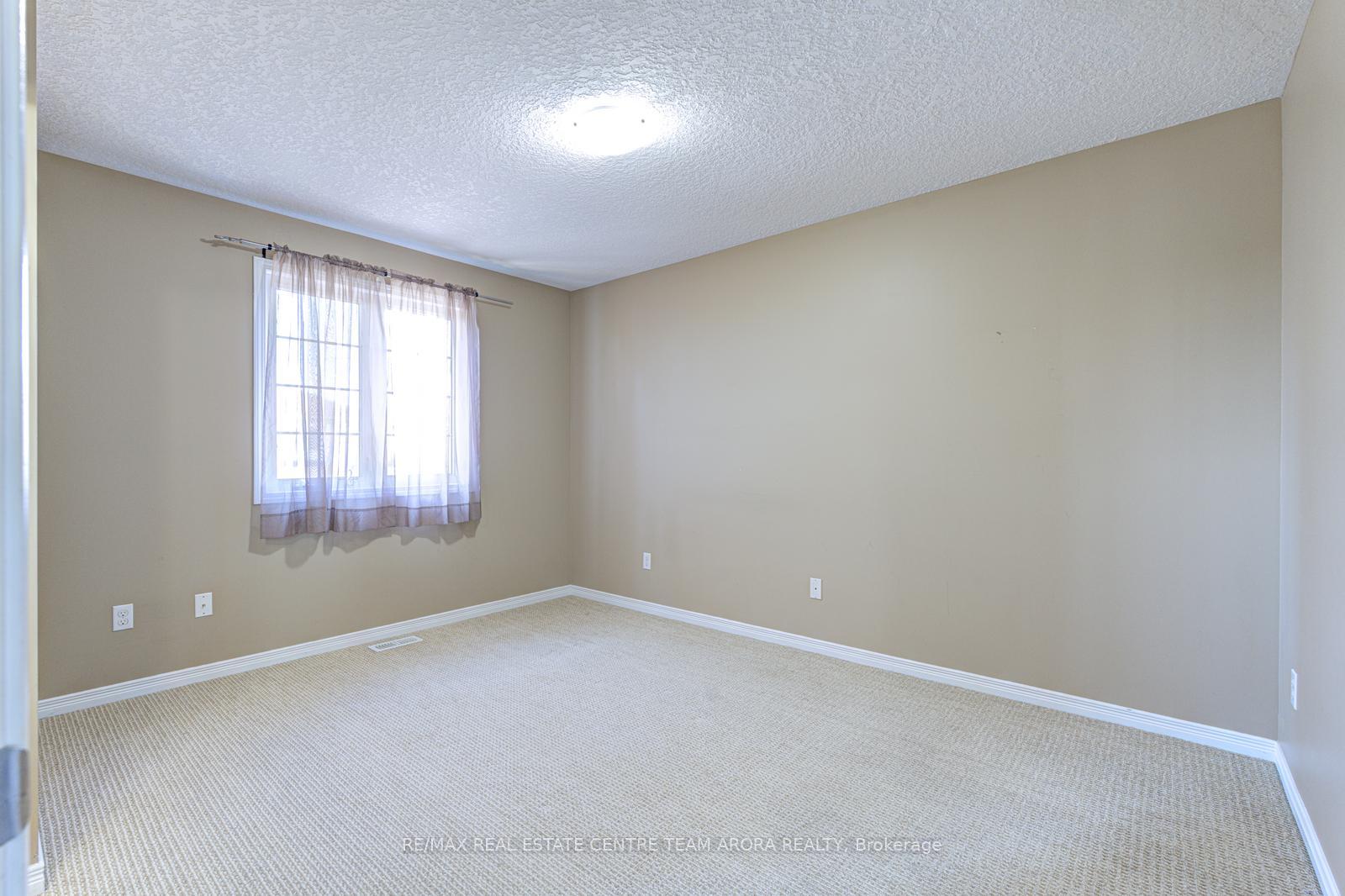 Photo 27 of 164 Windale Crescent, Kitchener, Laurentian Hills — HOMEH