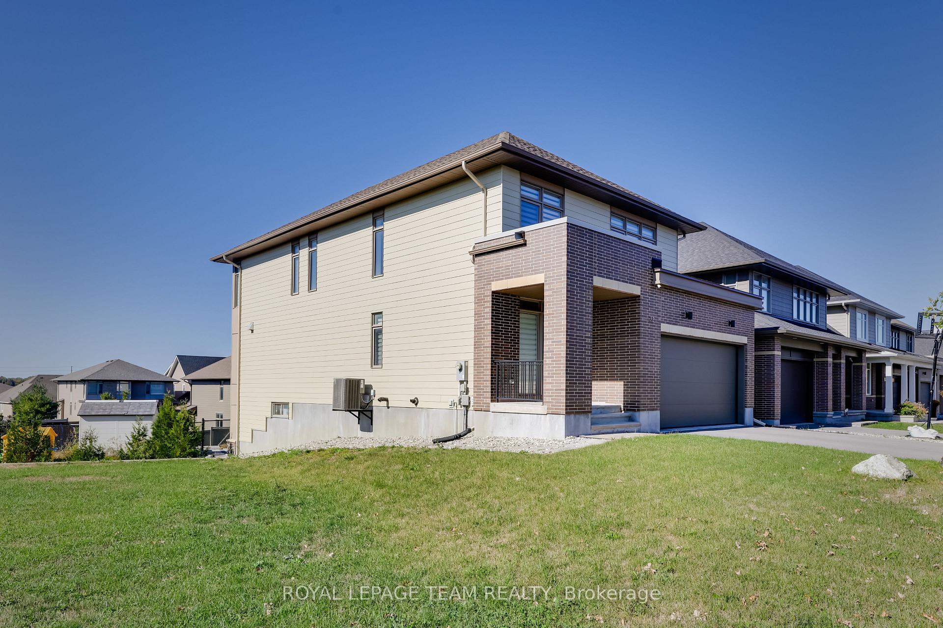Photo 2 of 22 Greensand Place, Ottawa, Kanata - Kanata Lakes/Heritage Hills — HOMEH