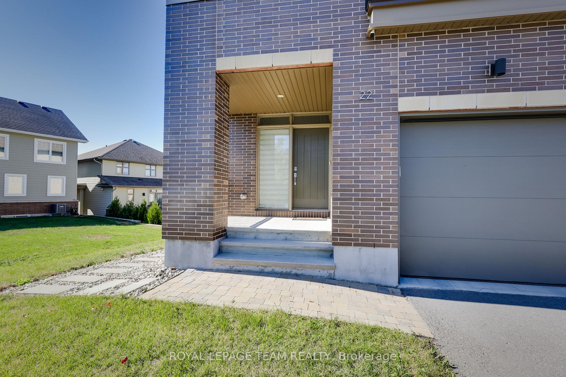 Photo 3 of 22 Greensand Place, Ottawa, Kanata - Kanata Lakes/Heritage Hills — HOMEH