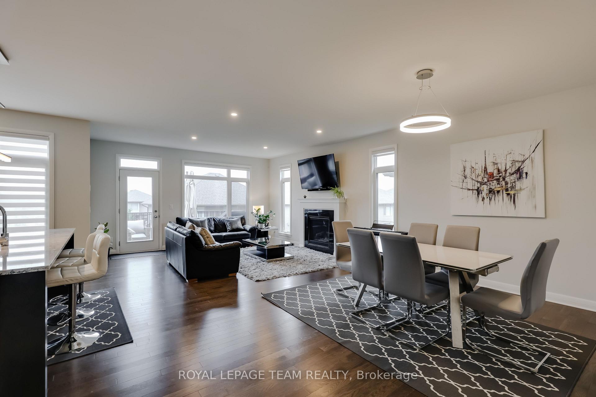 Photo 8 of 22 Greensand Place, Ottawa, Kanata - Kanata Lakes/Heritage Hills — HOMEH