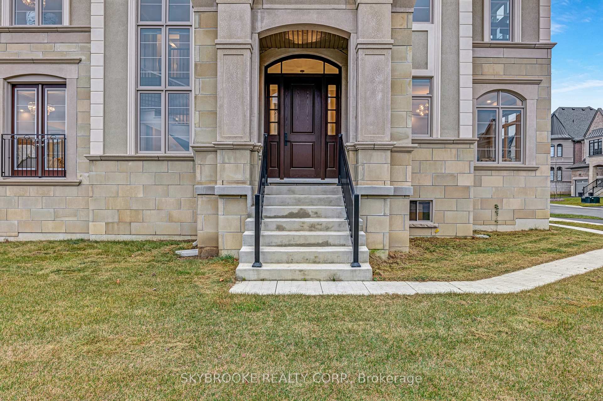 Photo 3 of 89 Broad Way, King, Nobleton — HOMEH