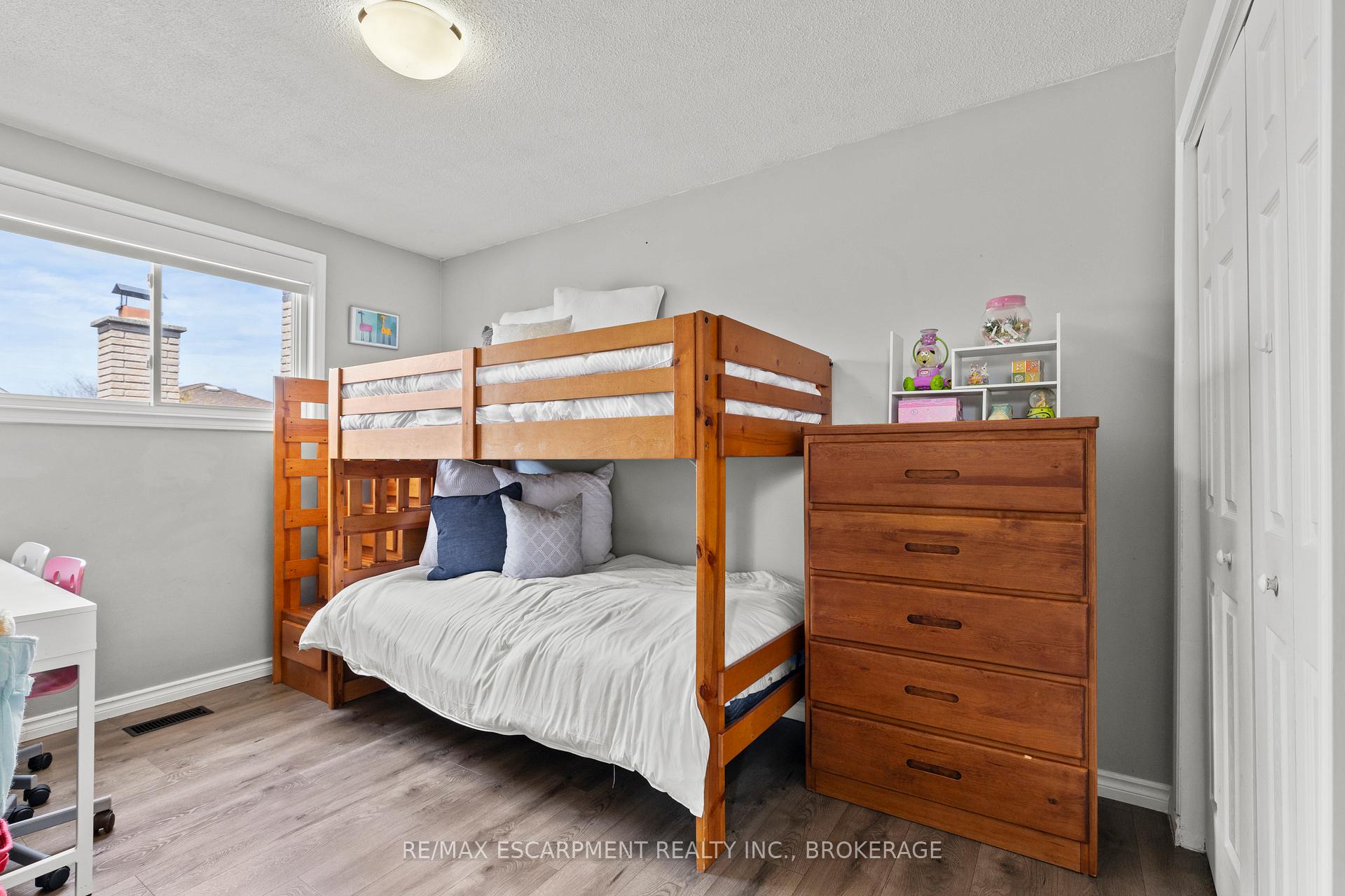 Photo 20 of 64 Athenia Drive, Hamilton, Stoney Creek Mountain — HOMEH