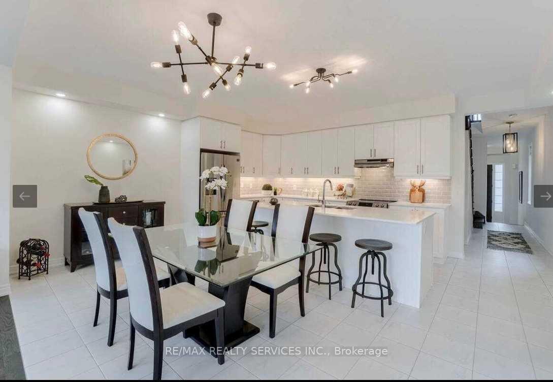 Photo 4 of 16 Stonehill Avenue, Kitchener, Huron Park — HOMEH