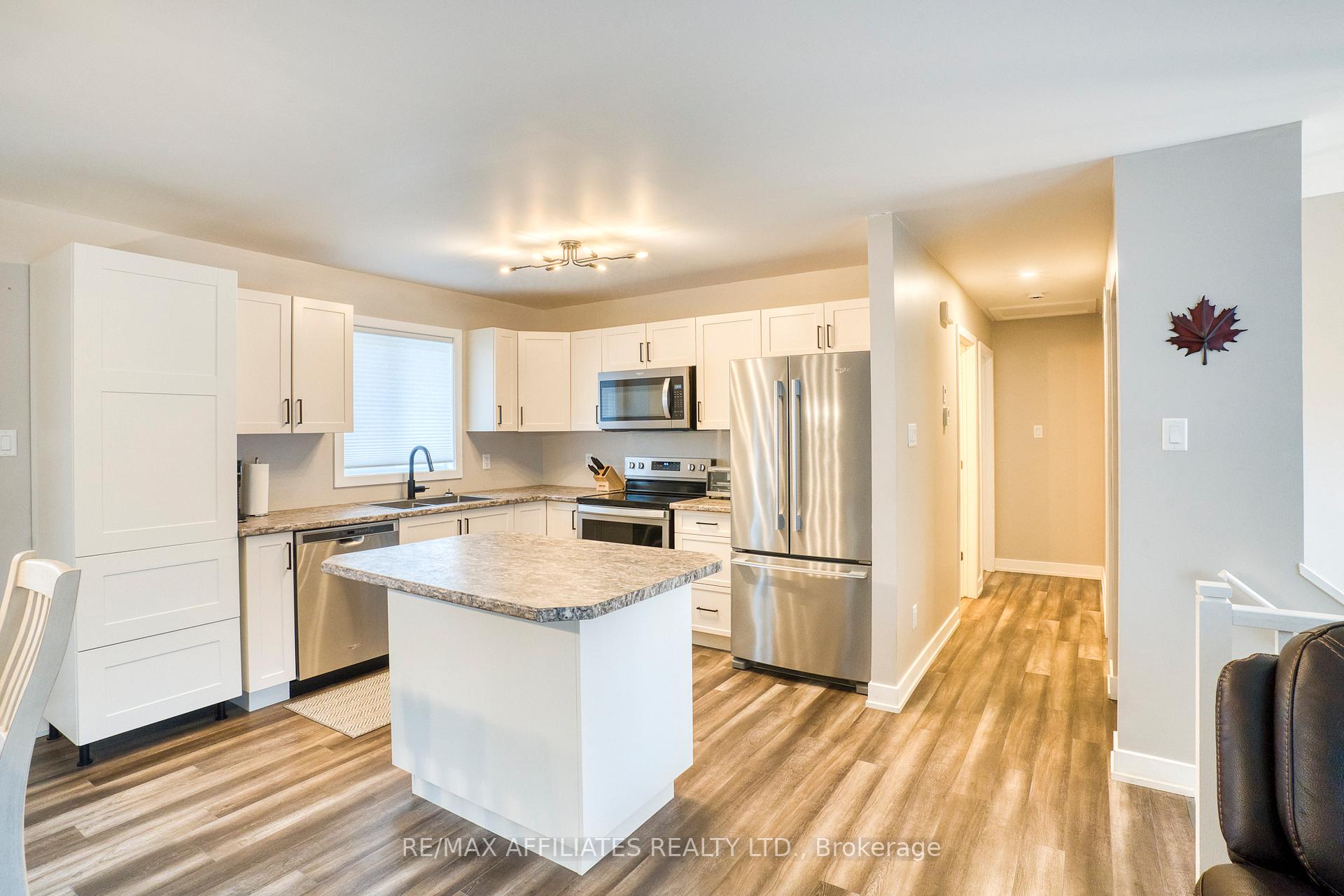 Photo 5 of 804 Darling Road, Lanark Highlands, Lanark Highlands (Lanark) Twp — HOMEH