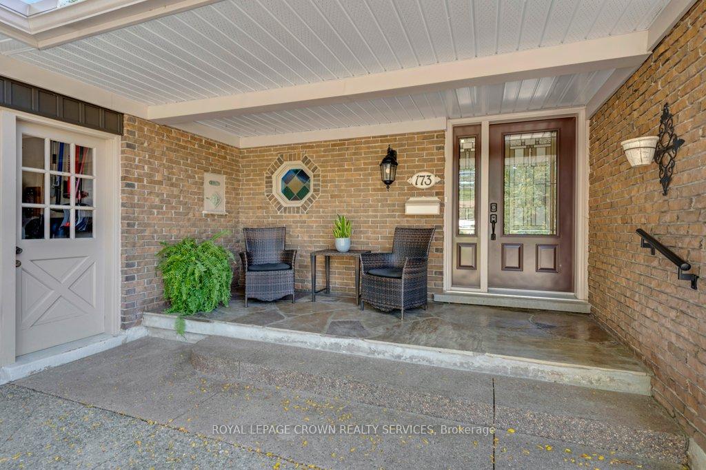 Photo 3 of 173 Ripplewood Crescent, Kitchener — HOMEH