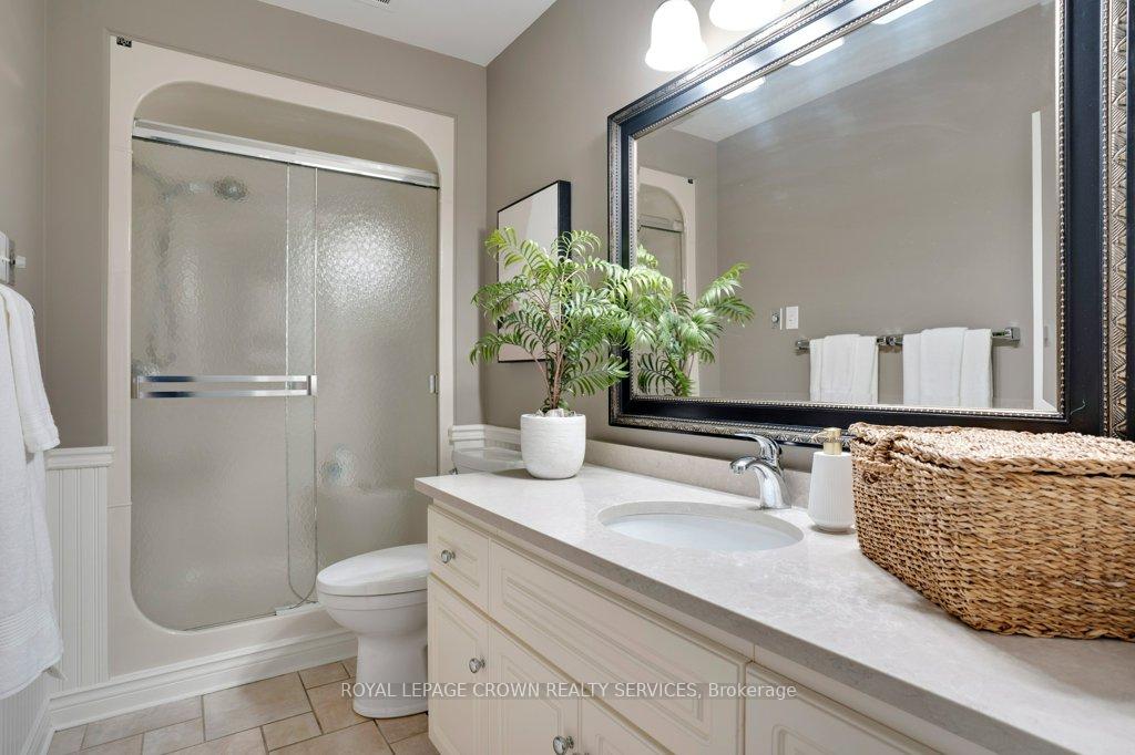 Photo 10 of 173 Ripplewood Crescent, Kitchener — HOMEH