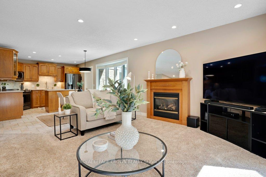Photo 20 of 173 Ripplewood Crescent, Kitchener — HOMEH
