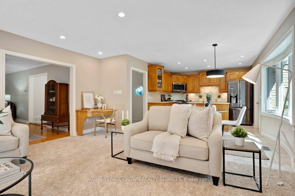 Photo 21 of 173 Ripplewood Crescent, Kitchener — HOMEH
