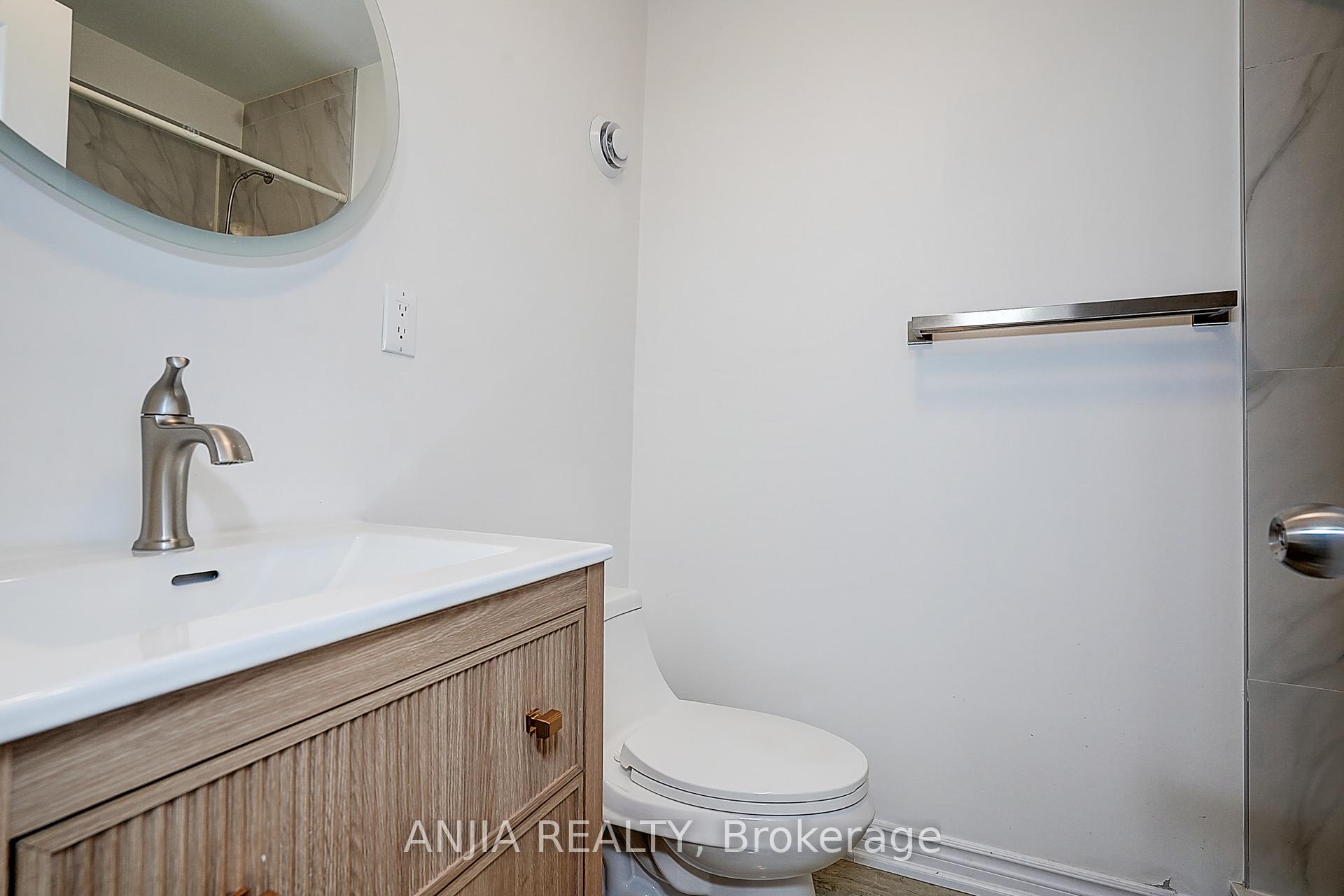 Photo 6 of (Lower Level)40 Foxglove Court, Markham, Unionville — HOMEH