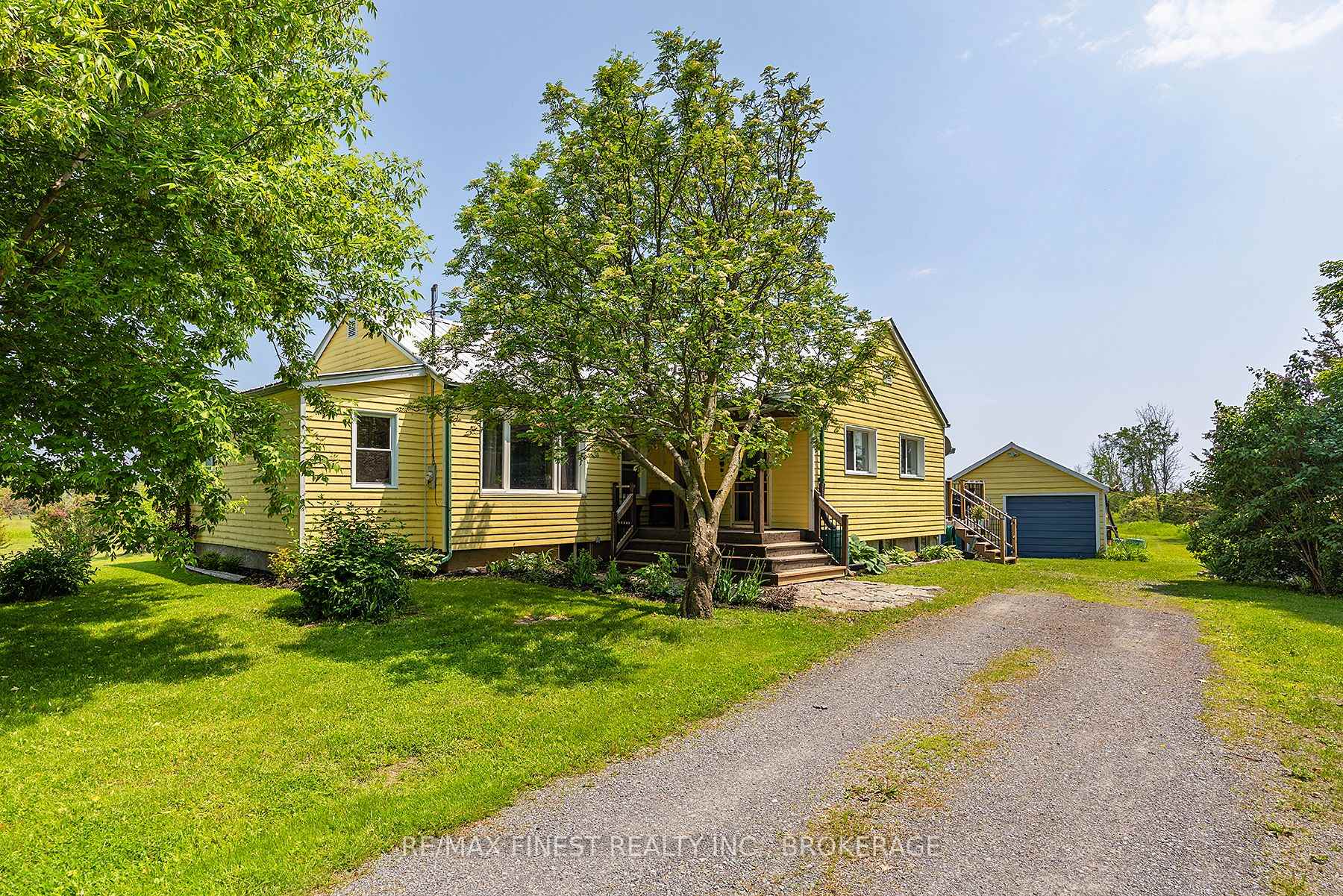 Photo 1 of 5790 County 2 Road, Loyalist, Lennox and Addington - South — HOMEH