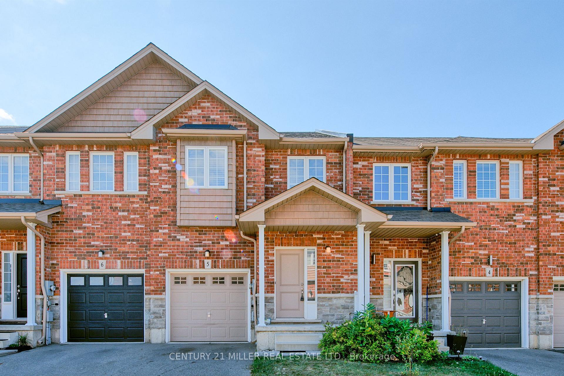 Photo 1 of Unit 5, 45 Seabreeze Crescent, Hamilton, Stoney Creek — HOMEH