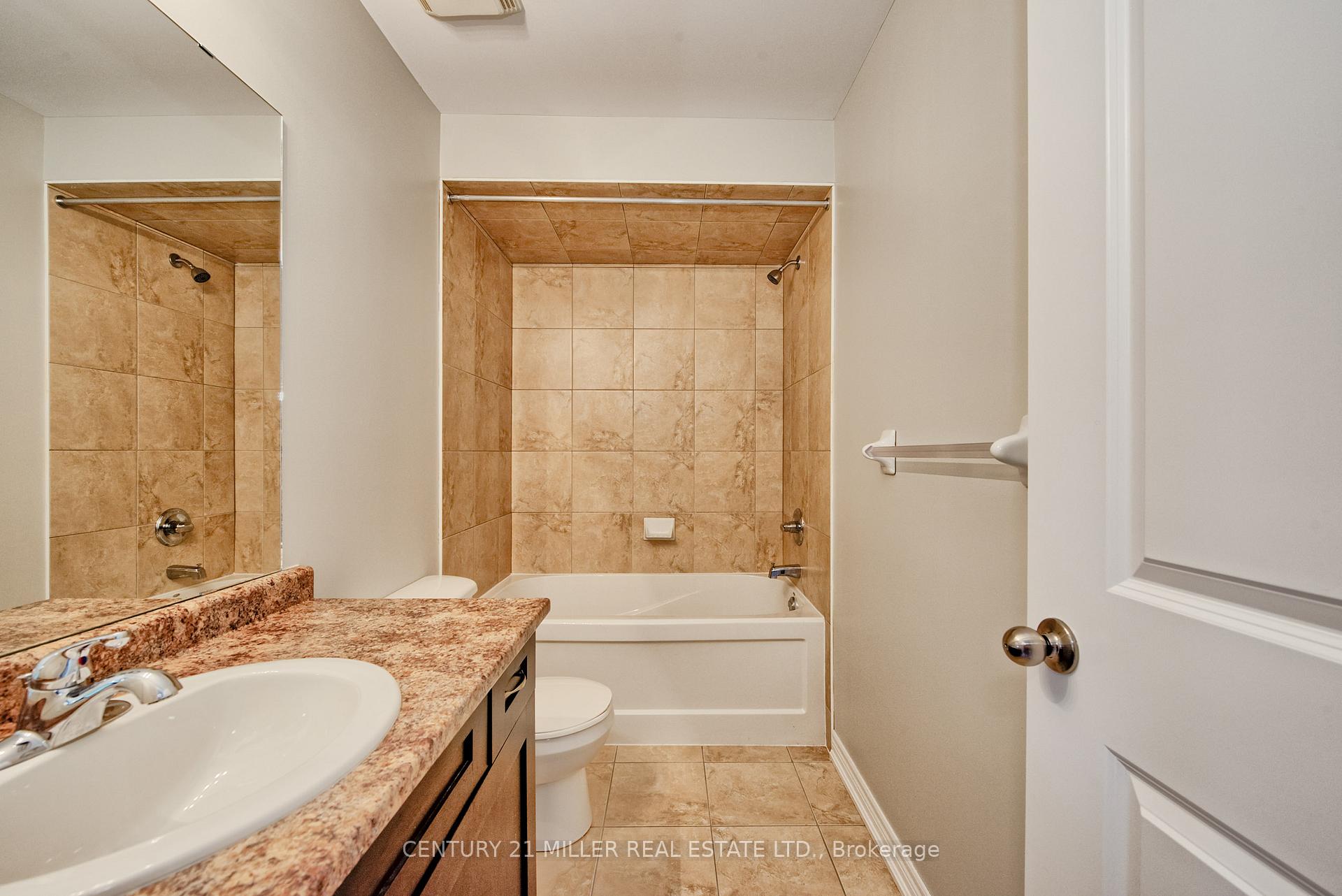 Photo 17 of Unit 5, 45 Seabreeze Crescent, Hamilton, Stoney Creek — HOMEH