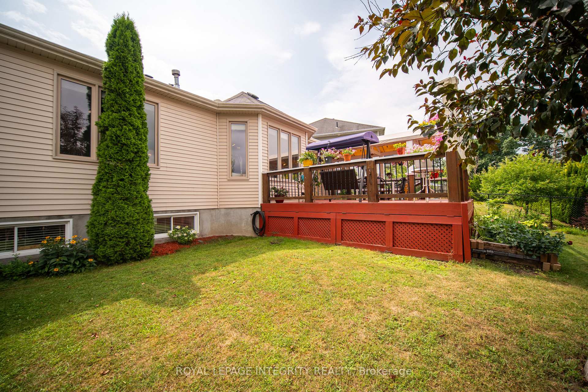 Photo 1 of 84 Akenhead Crescent, Ottawa, Kanata - Kanata Lakes/Heritage Hills — HOMEH
