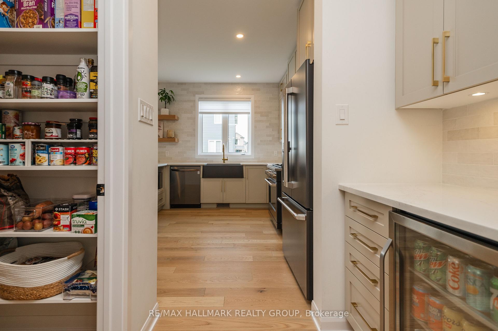 Photo 7 of 31 Jetty Drive, Ottawa, Mahogany Community — HOMEH