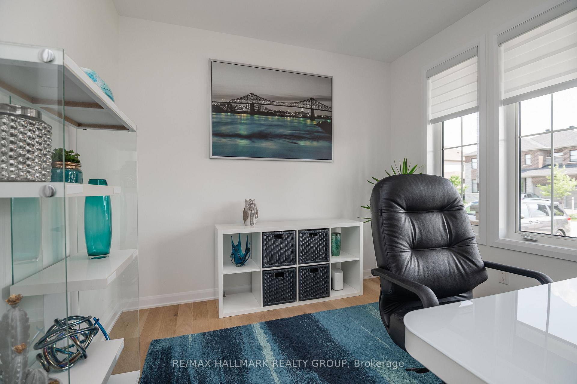 Photo 18 of 31 Jetty Drive, Ottawa, Mahogany Community — HOMEH