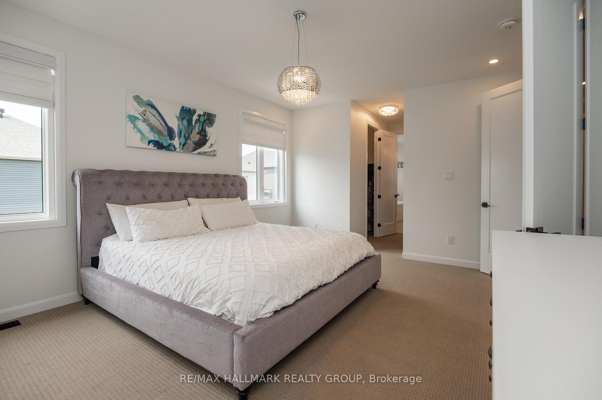 Photo 20 of 31 Jetty Drive, Ottawa, Mahogany Community — HOMEH