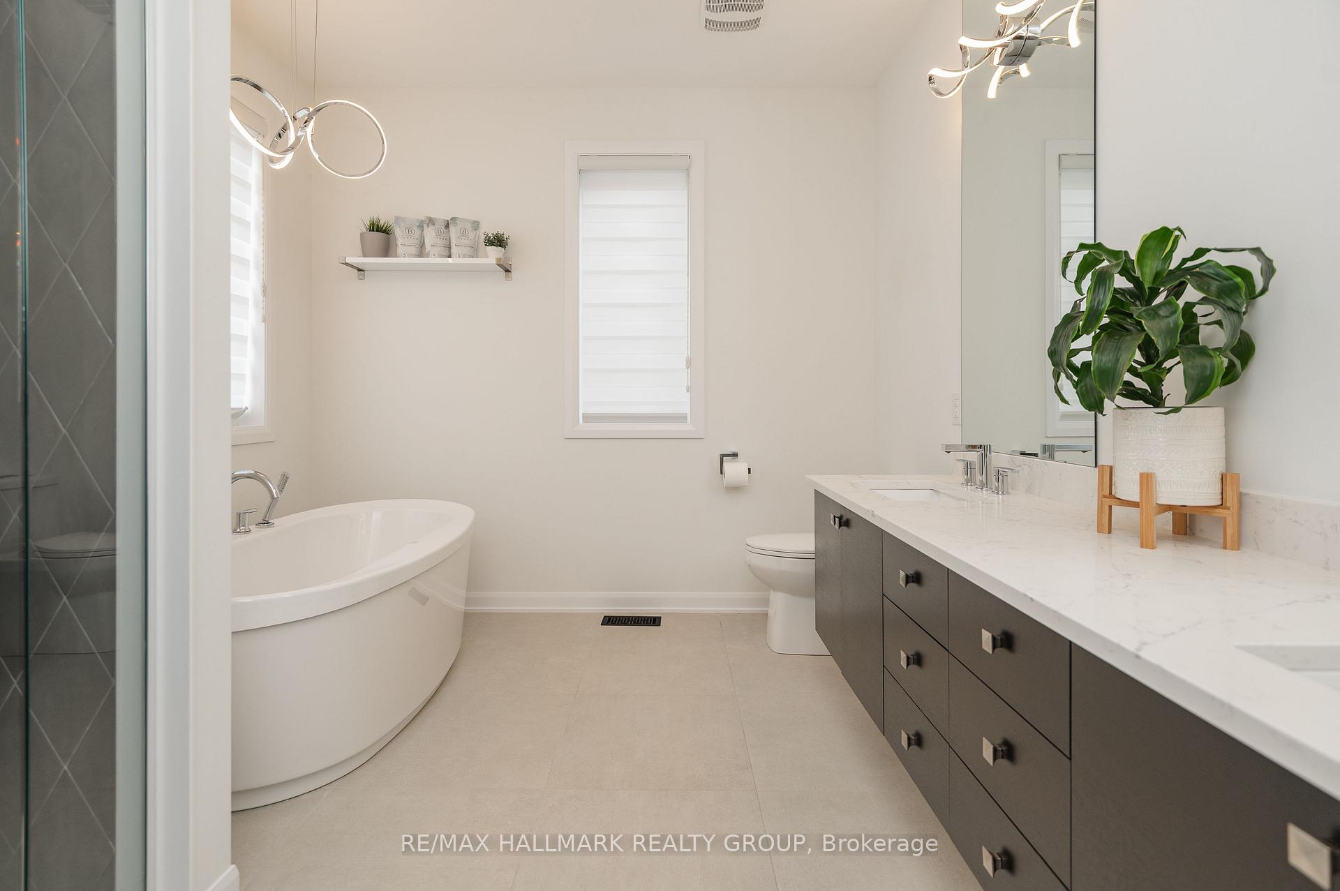 Photo 23 of 31 Jetty Drive, Ottawa, Mahogany Community — HOMEH