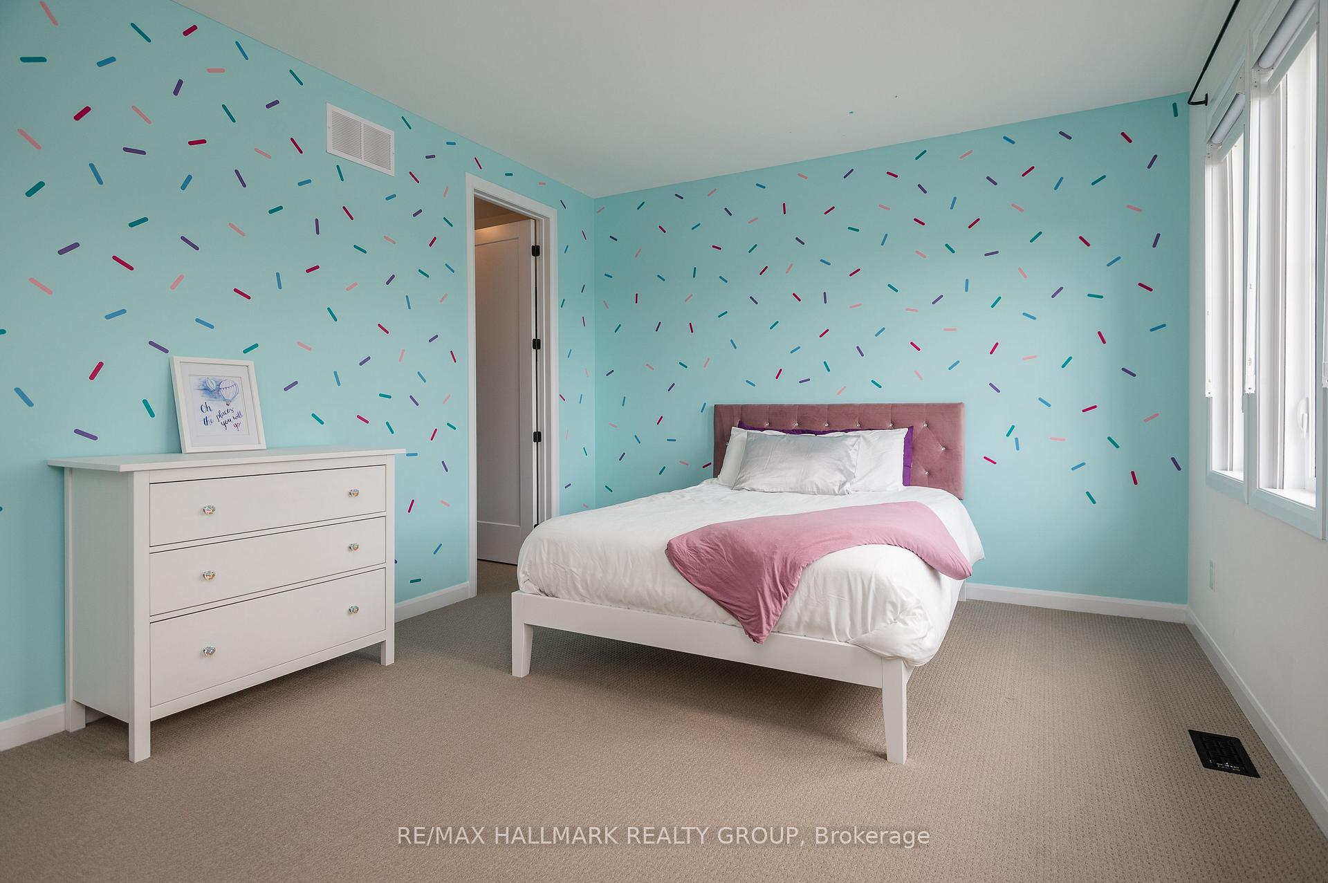Photo 31 of 31 Jetty Drive, Ottawa, Mahogany Community — HOMEH