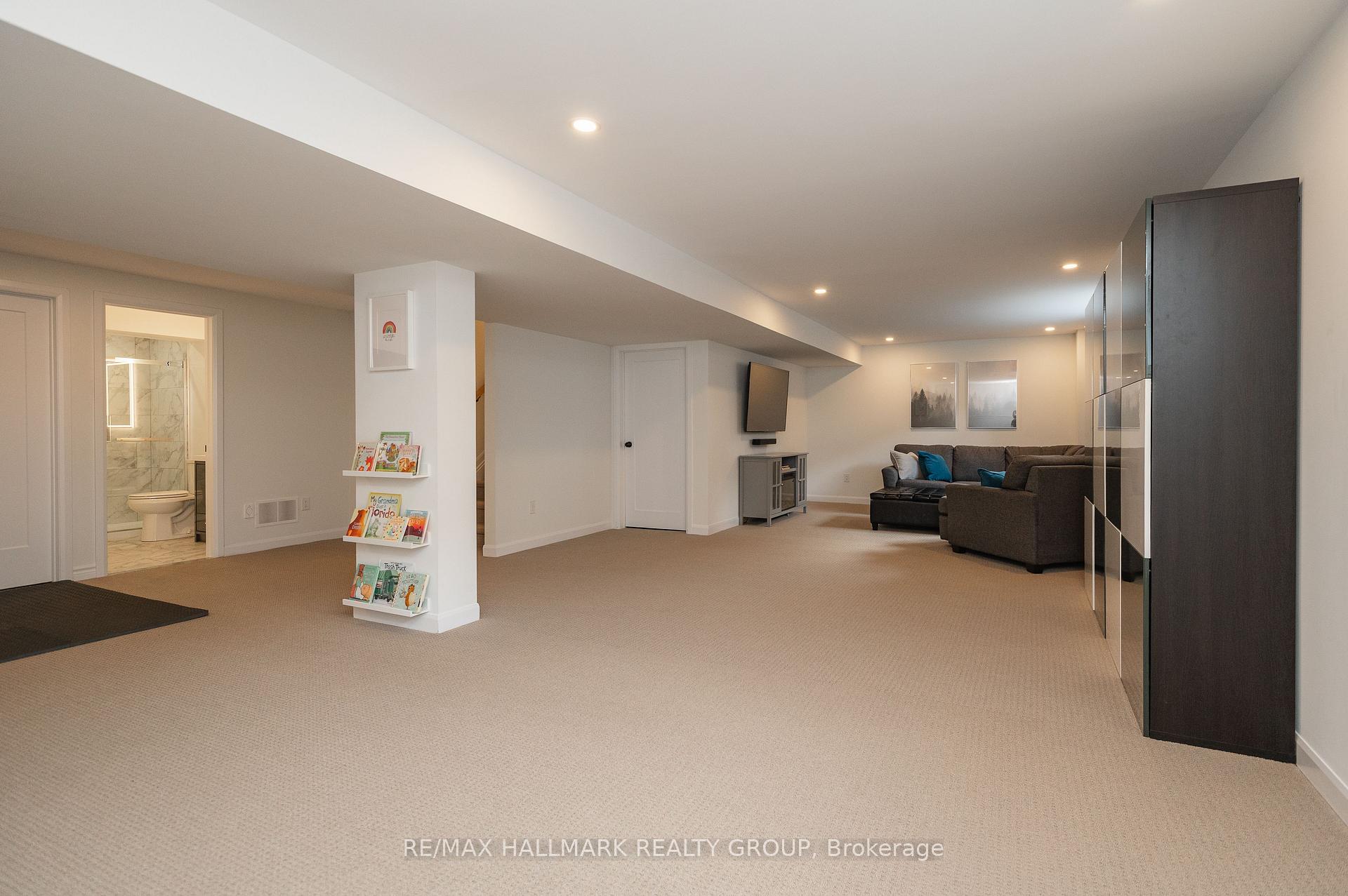 Photo 35 of 31 Jetty Drive, Ottawa, Mahogany Community — HOMEH