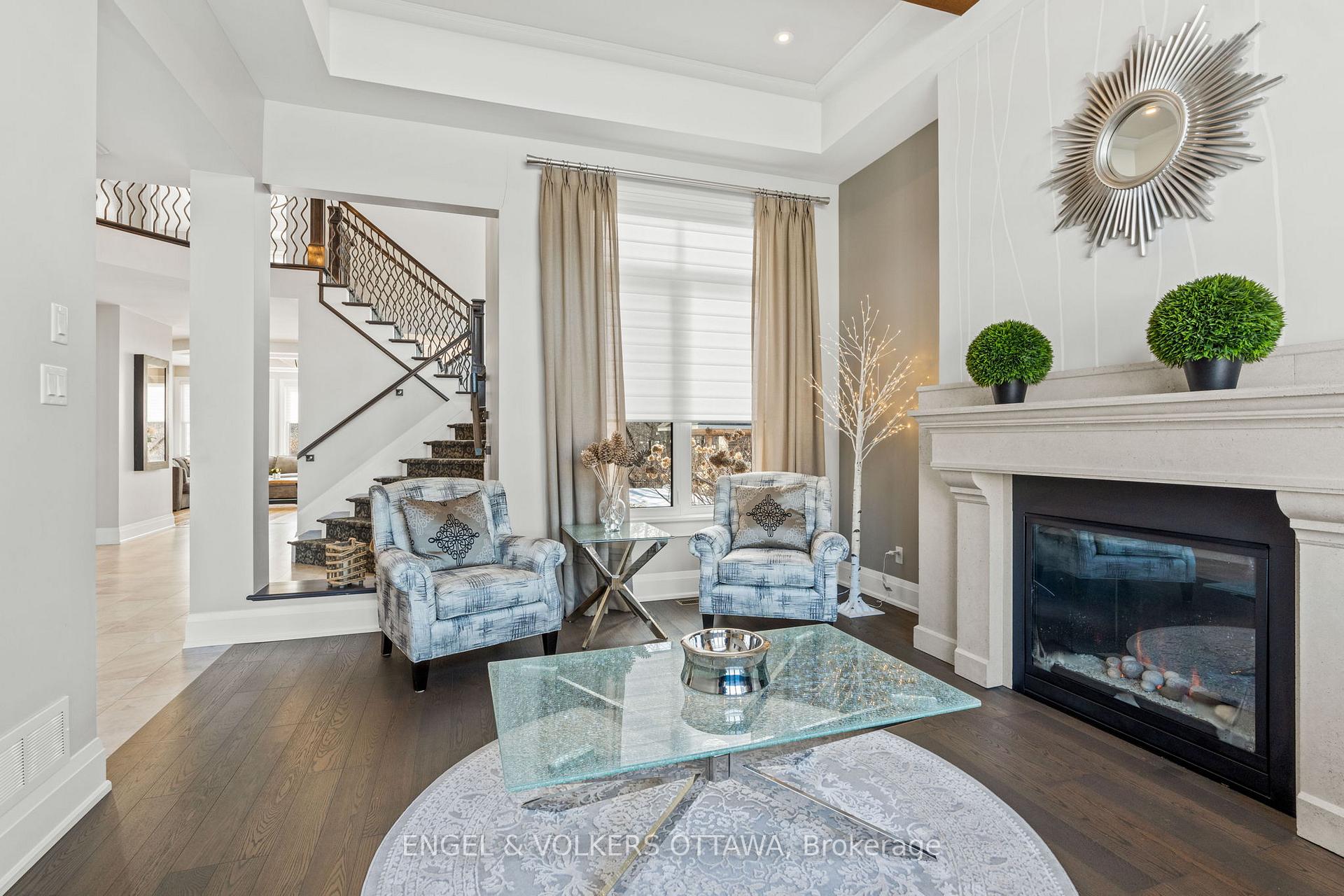 Photo 6 of 110 Gray Willow Place, Ottawa, Manotick Village & Manotick Estates — HOMEH