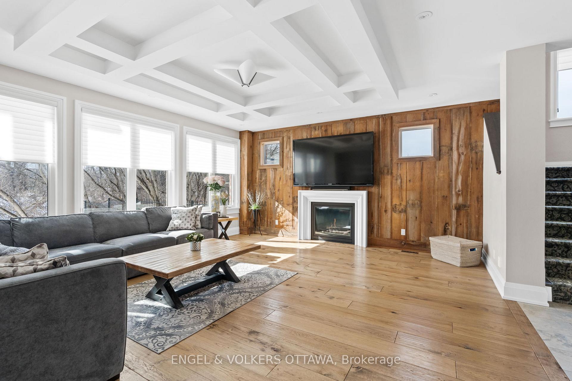 Photo 10 of 110 Gray Willow Place, Ottawa, Manotick Village & Manotick Estates — HOMEH