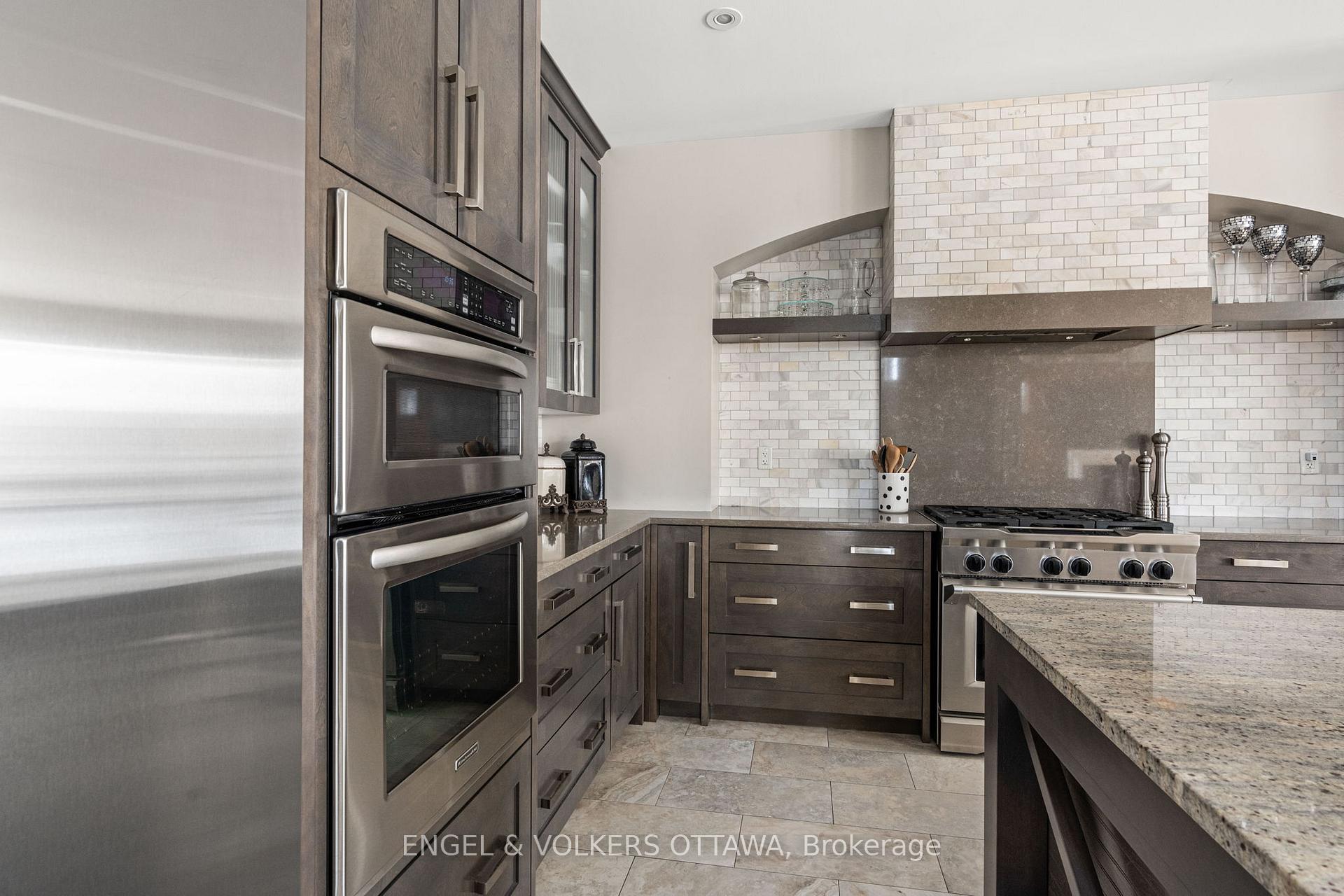 Photo 18 of 110 Gray Willow Place, Ottawa, Manotick Village & Manotick Estates — HOMEH