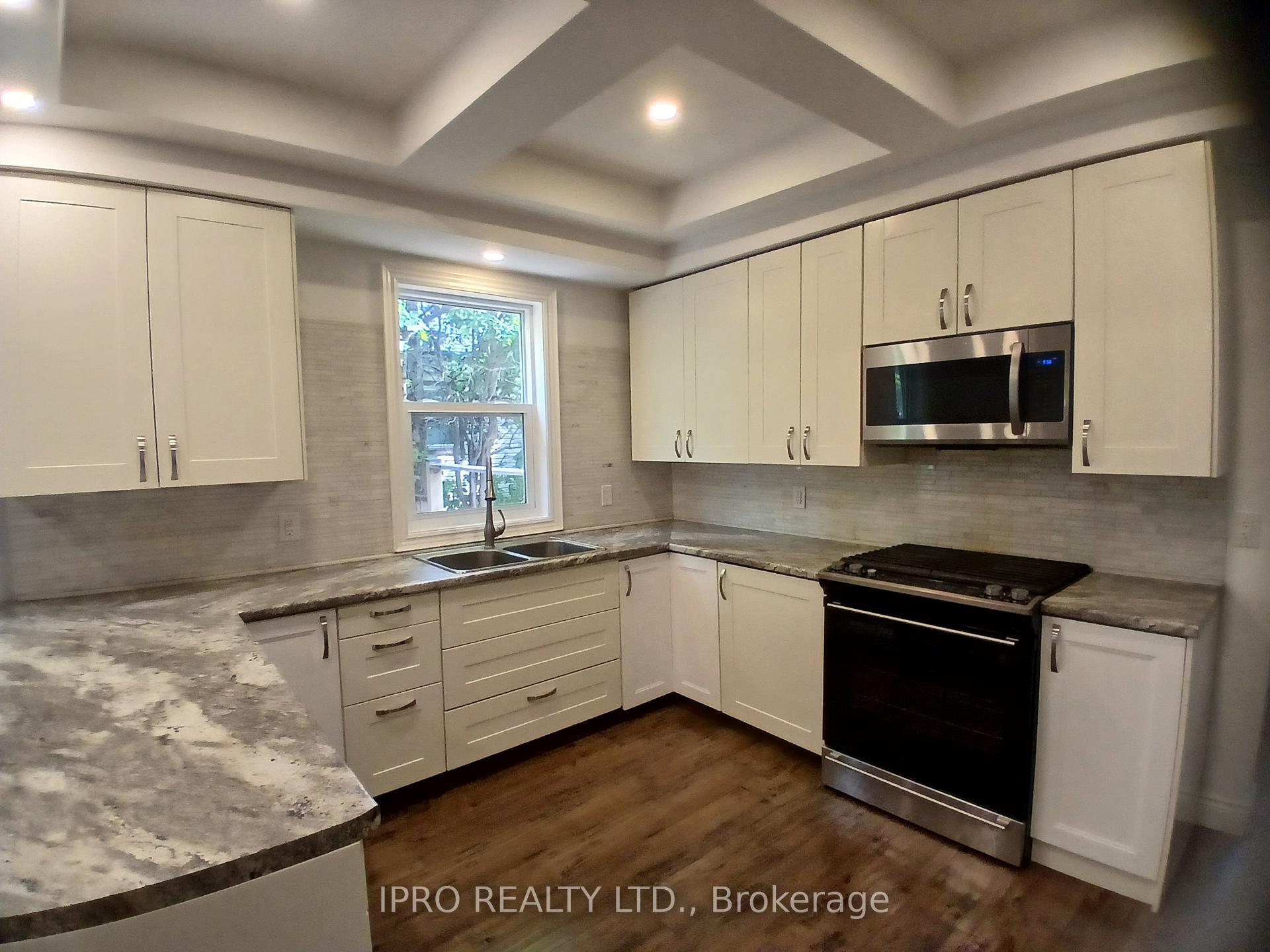 Photo 6 of 49 East 9th Street, Hamilton, Centremount — HOMEH