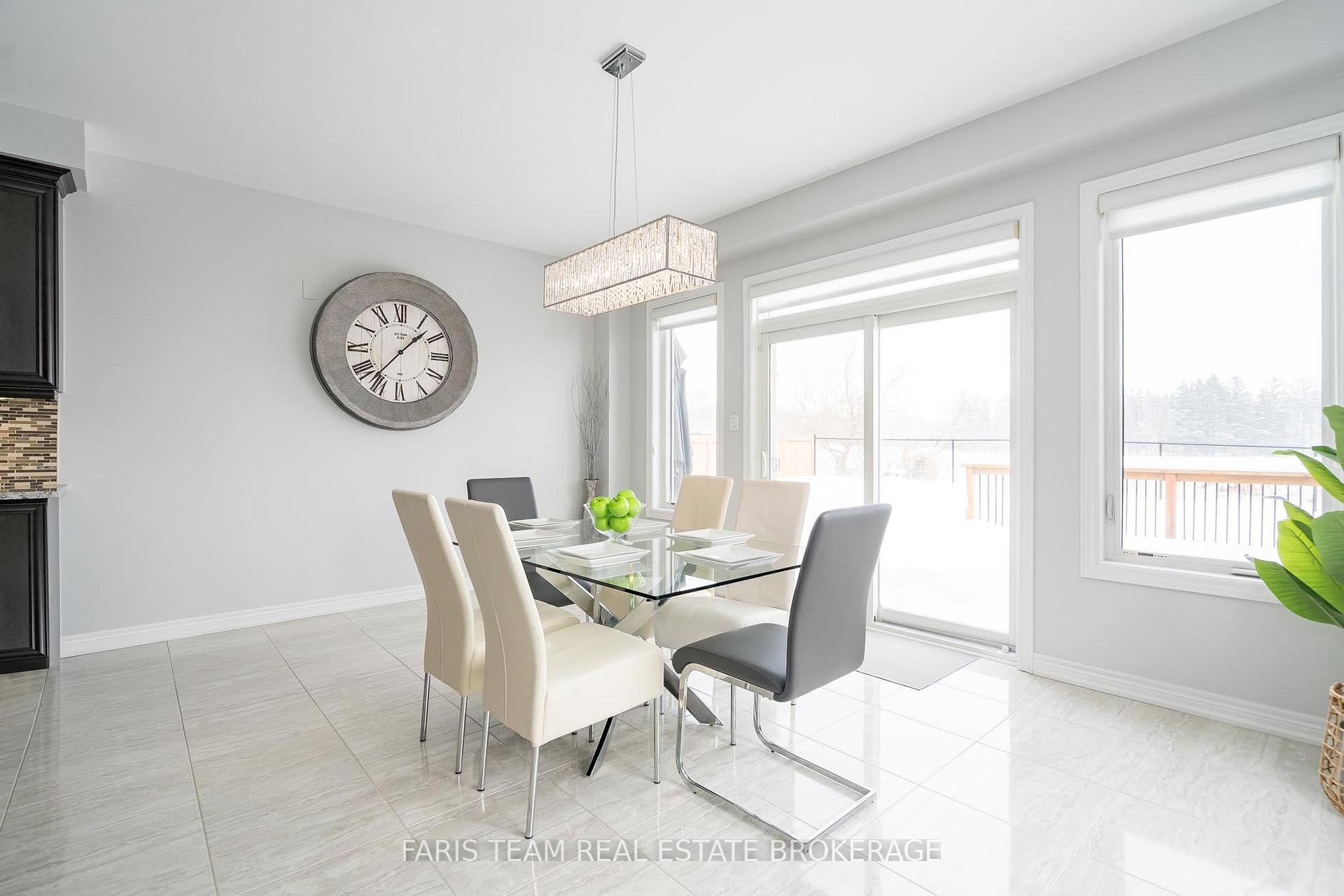 Photo 13 of 72 Heritage Road, Innisfil, Cookstown — HOMEH