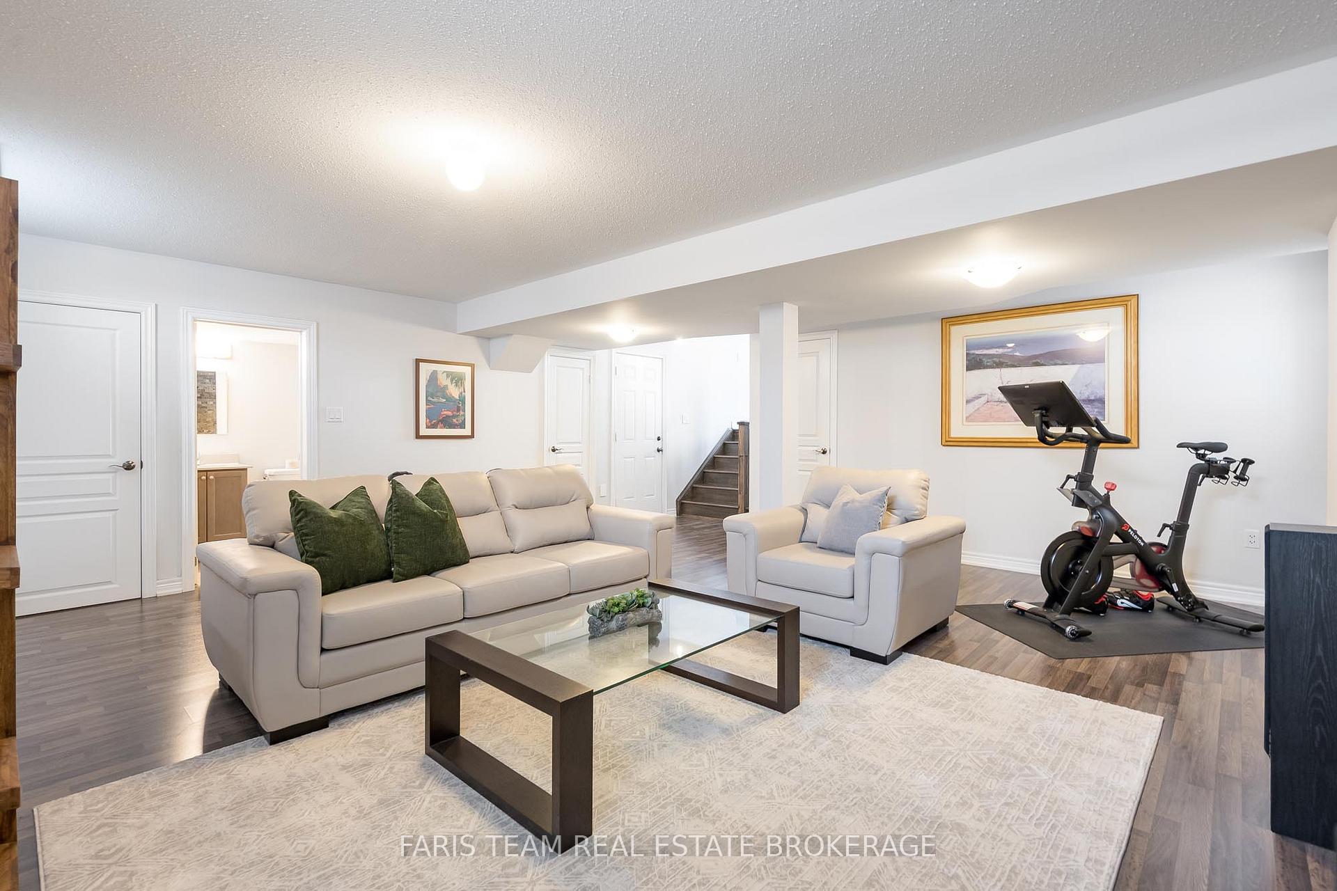 Photo 36 of 72 Heritage Road, Innisfil, Cookstown — HOMEH