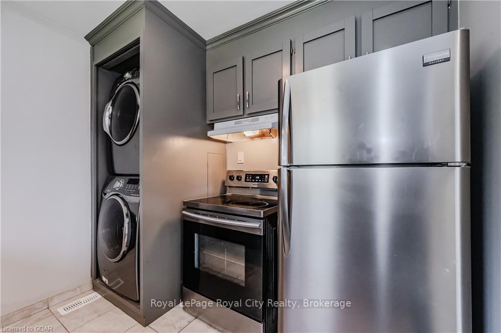 Photo 11 of Unit UPPER, 65 Village Road, Kitchener — HOMEH