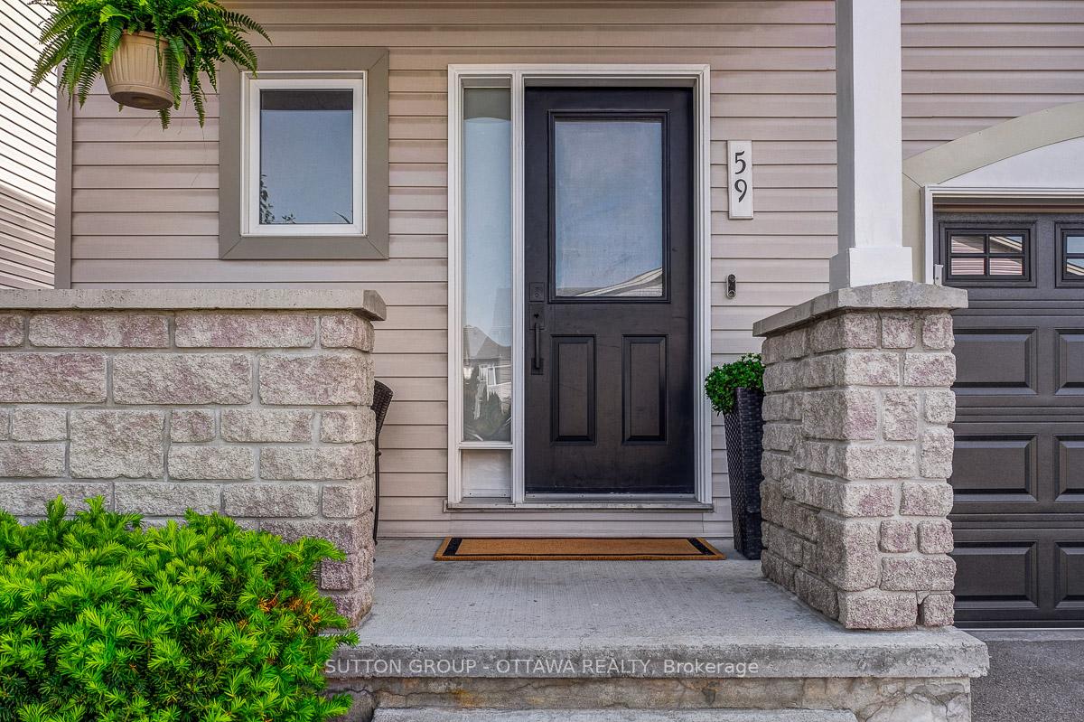 Photo 3 of 59 Village Walk Private, Ottawa, Manotick Village & Manotick Estates — HOMEH
