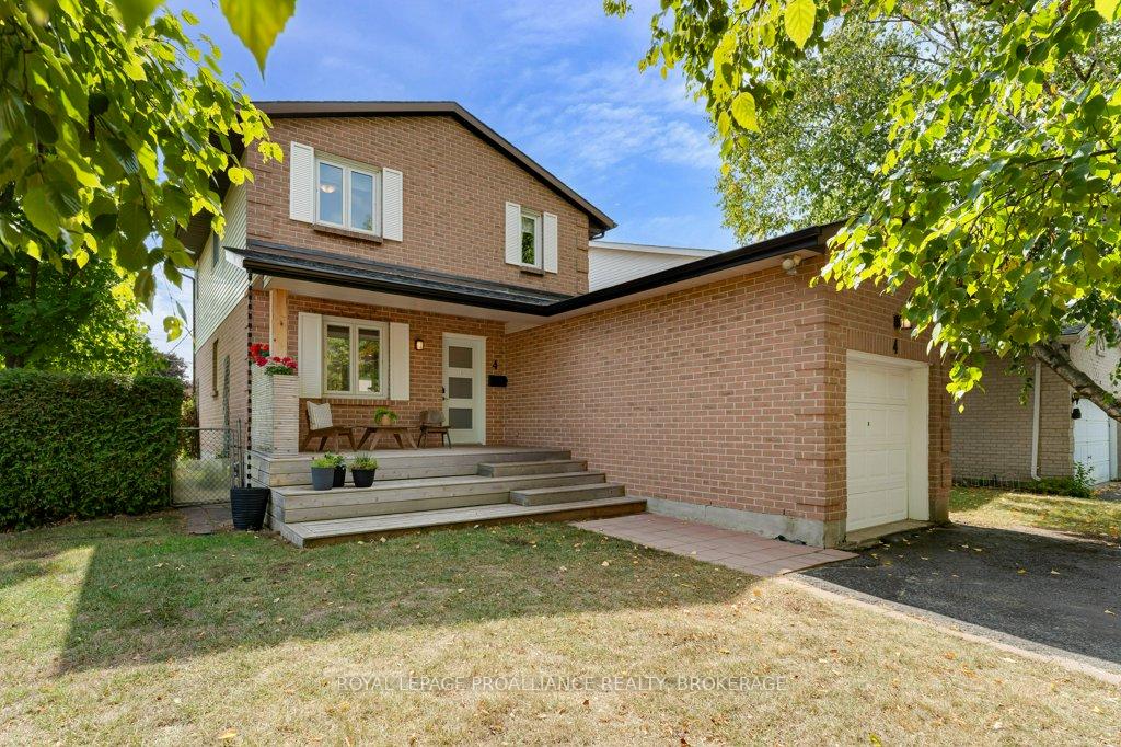 Photo 1 of 4 Glenaire Mews, Kingston, West of Sir John A. Blvd — HOMEH