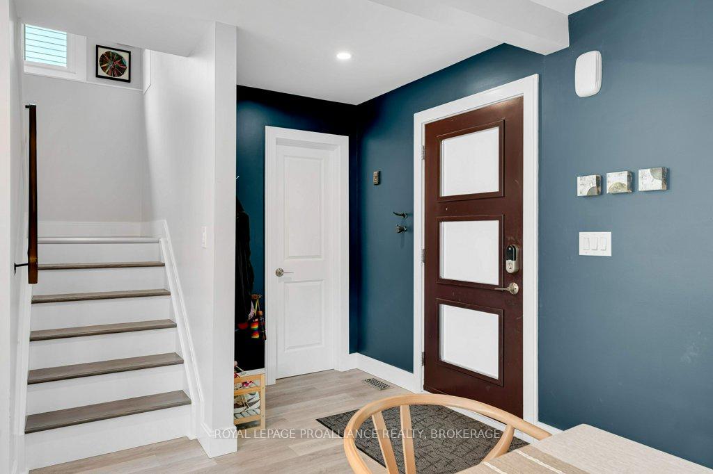 Photo 4 of 4 Glenaire Mews, Kingston, West of Sir John A. Blvd — HOMEH