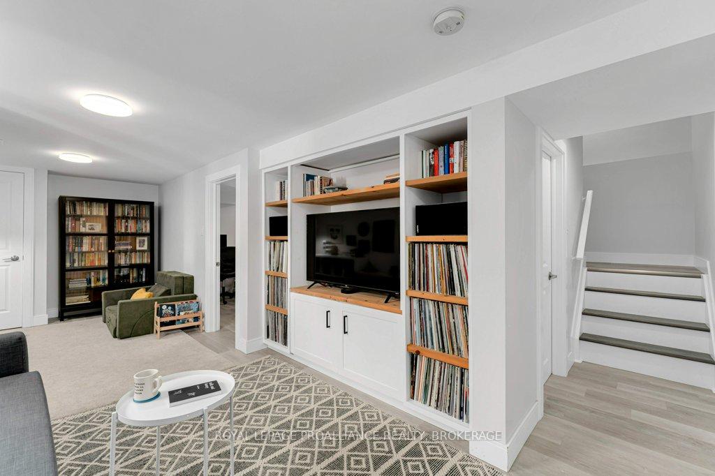 Photo 33 of 4 Glenaire Mews, Kingston, West of Sir John A. Blvd — HOMEH