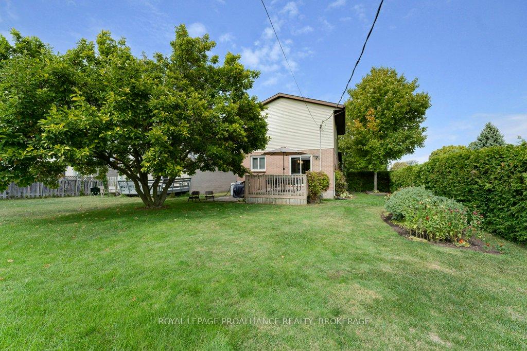 Photo 46 of 4 Glenaire Mews, Kingston, West of Sir John A. Blvd — HOMEH