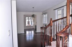 Photo 3 of 217 Losino Crescent, Ottawa, Kanata - Emerald Meadows/Trailwest — HOMEH