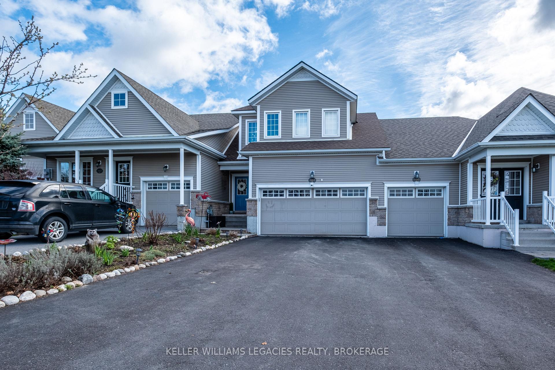 Front of 484 Country Club Drive