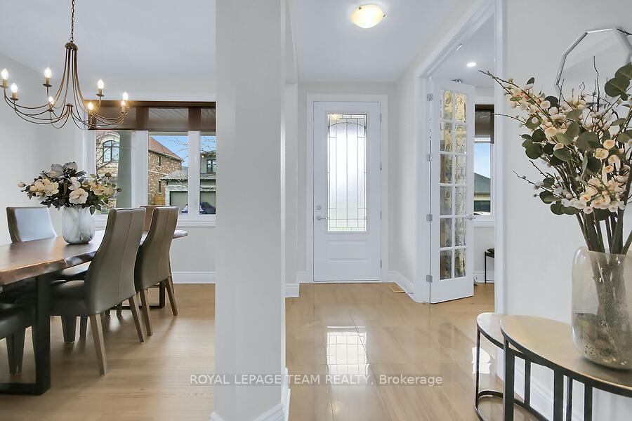 Photo 3 of 518 Chriscraft Way, Ottawa, Mahogany Community — HOMEH