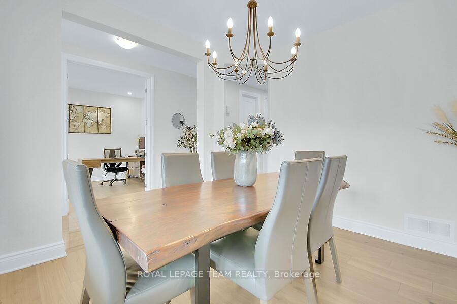 Photo 6 of 518 Chriscraft Way, Ottawa, Mahogany Community — HOMEH