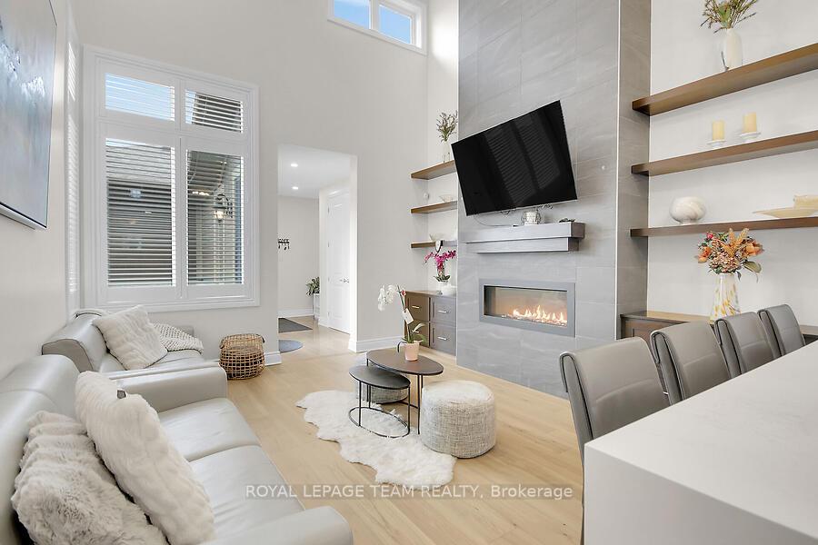 Photo 9 of 518 Chriscraft Way, Ottawa, Mahogany Community — HOMEH